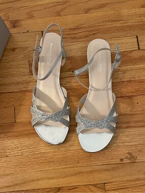Benjamin Walk Silver Glitter Open-Toe Slingback Sandals